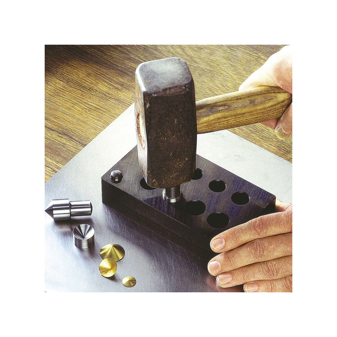 A, Z&F Formwerkzeug FW-P SK, Puck Spezial-Kautschuk, ø 22 mm - 1 Set A, Z&F Formwerkzeug FW-P SK, Puck Spezial-Kautschuk, ø 22 mm - 1 Set
