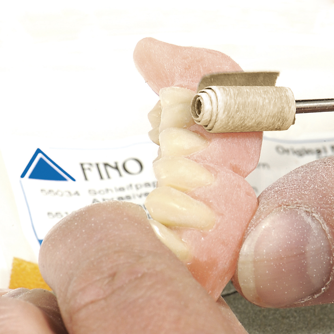 FINOCORUND PLUS Flint Paper, Grit 150 - 50 m